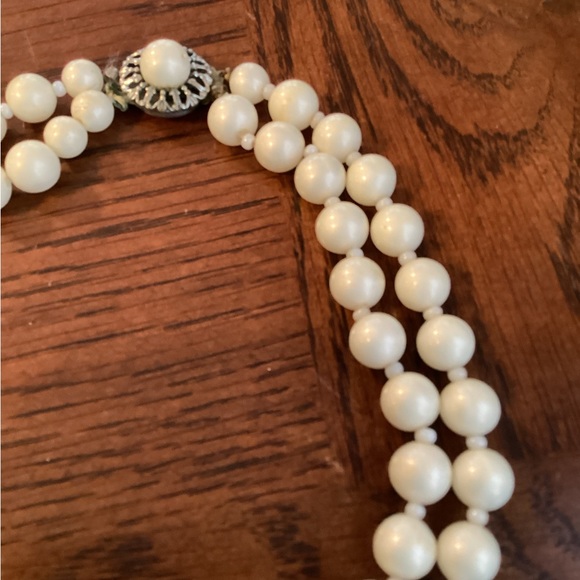 Vintage Two Strand Pearl Necklace - Picture 12 of 14
